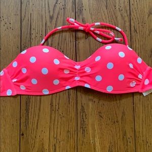 Women’s Swimsuit Top